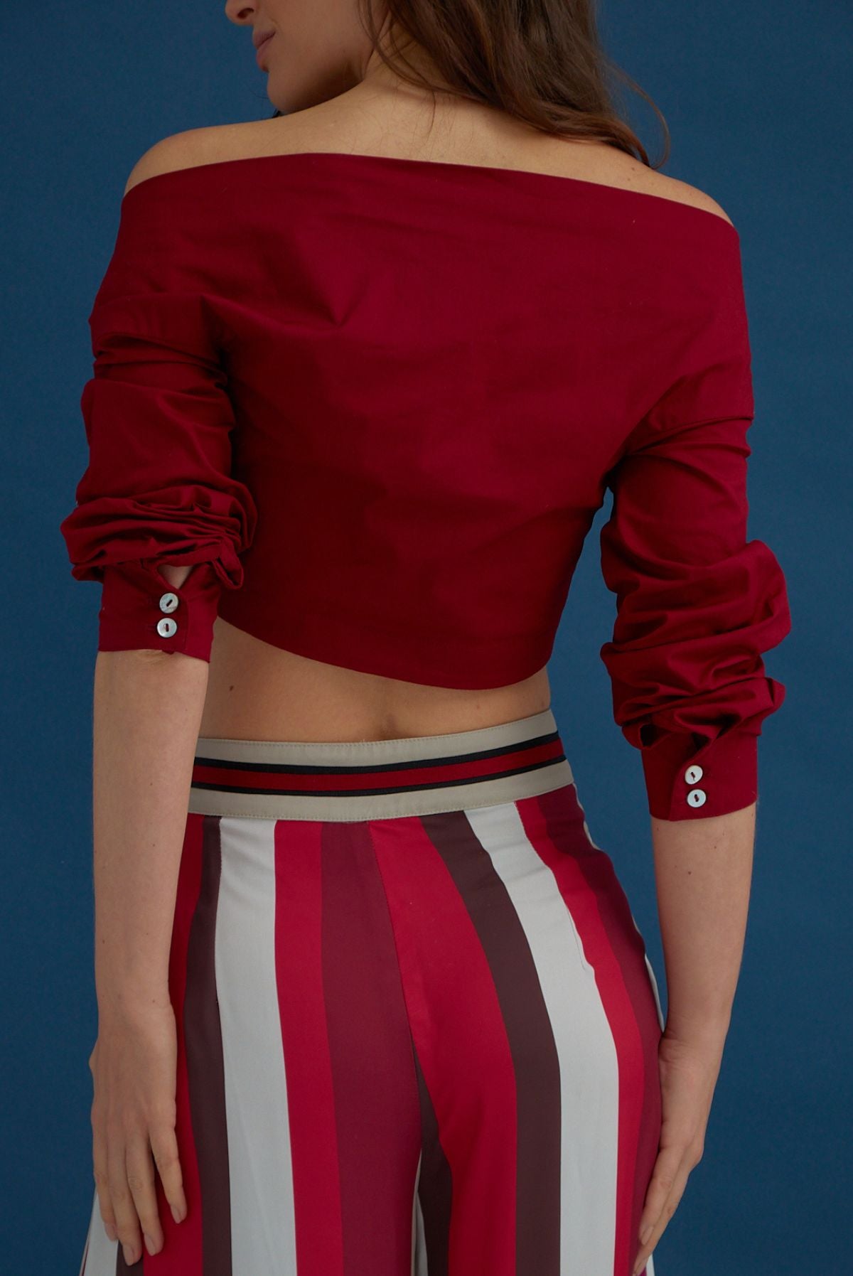 tray collar shirt