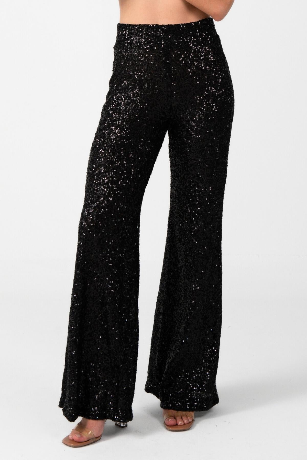 Pantalón Estela palazzo en malla recamada con mini lentejuelas color champagne de Mariangélica Guerra.