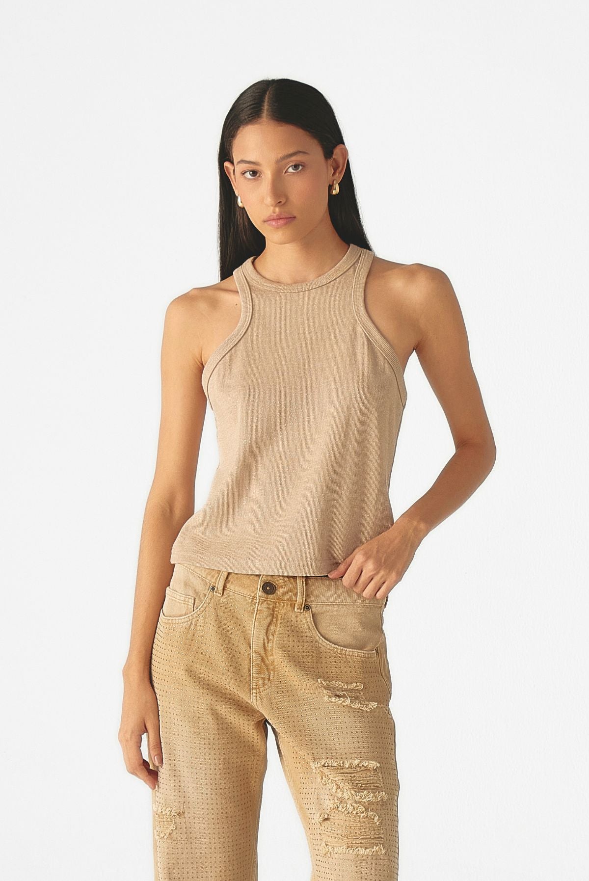 Tank Top de tejido de punto acanalado de Mariangélica Guerra perteneciente a la colección Medellín FW26.