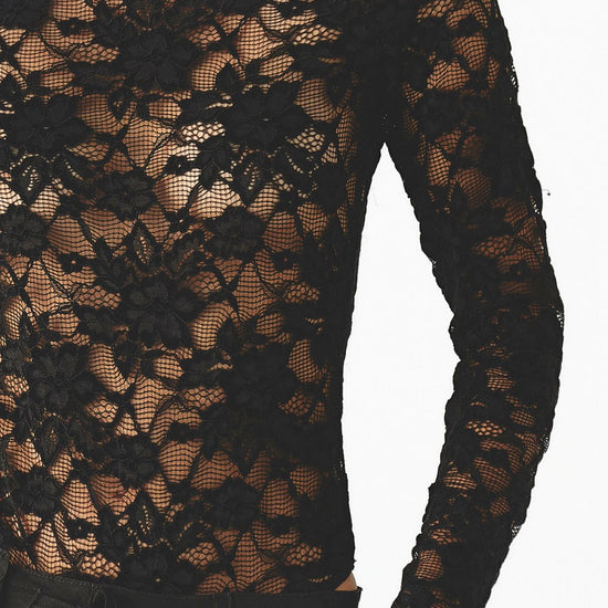 Body Toscana de Mariangélica Guerra confeccionado en encaje floral con transparencias sutiles y silueta ajustada