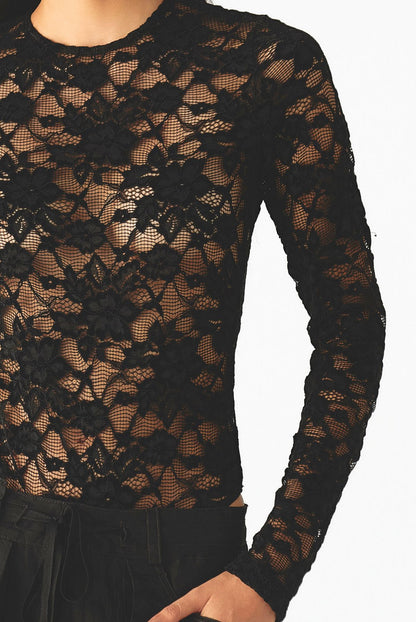 Body Toscana de Mariangélica Guerra confeccionado en encaje floral con transparencias sutiles y silueta ajustada